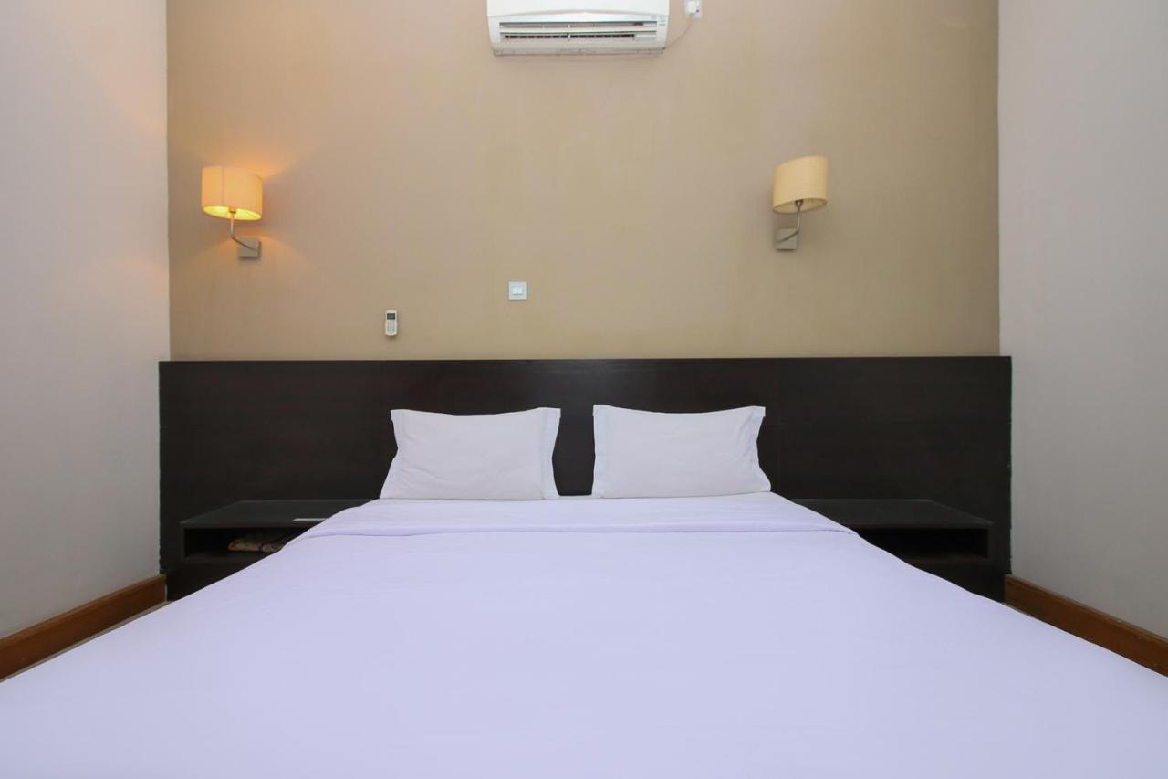 Sky Hotel Buah Batu 1 Bandung Esterno foto