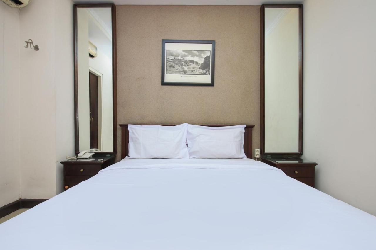 Sky Hotel Buah Batu 1 Bandung Esterno foto